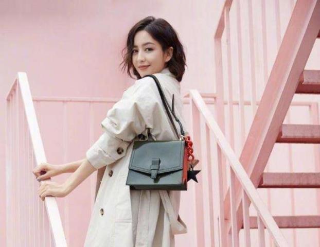 佟丽娅痛哭，36岁女神佟丽娅因主持春晚崩溃痛哭(14)