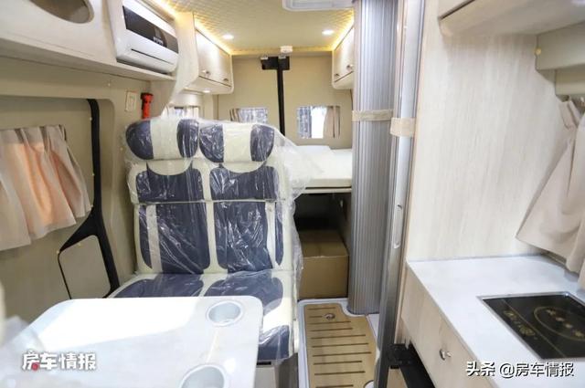 新款全顺汽车报价（19.98万起新款福特全顺房车）(6)