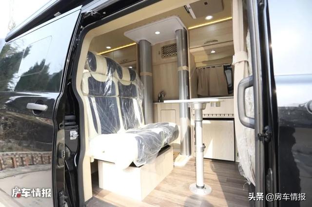 新款全顺汽车报价（19.98万起新款福特全顺房车）(7)