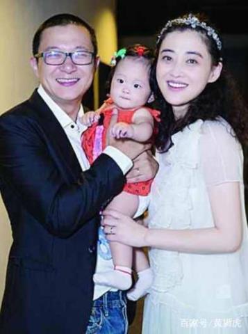 梅婷现任70岁老公（43岁梅婷一家近照曝光）(5)