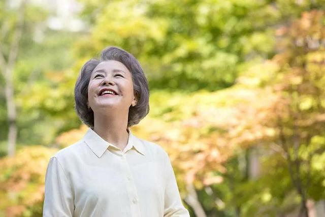 中老年喝什么牛奶好（中老年人补钙 别只会喝牛奶）(3)