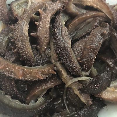 海参的吃法与做法（有一种乡愁叫独头蒜烧鲜海参）(6)
