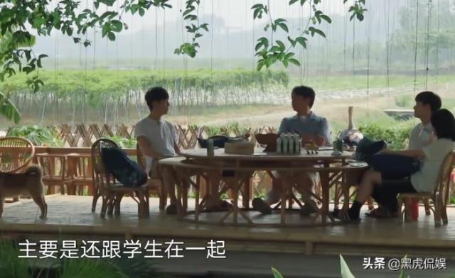 何炅结婚了没（46岁何炅到底结婚了没有）(5)
