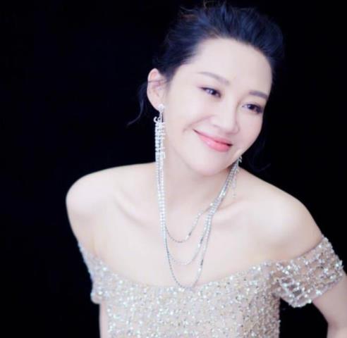 许晴结婚了吗（52岁的许晴为何至今未婚）(1)